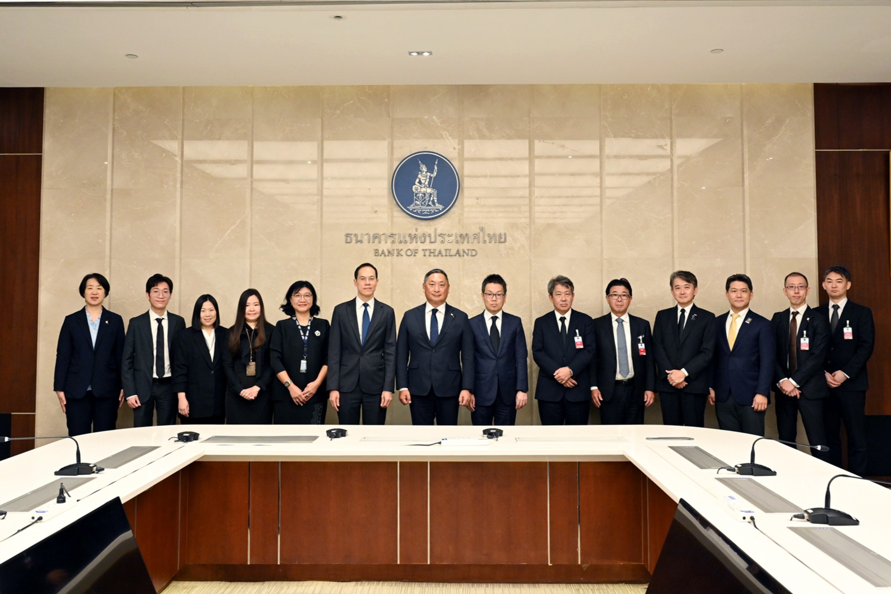 JCC三役、タイ中銀ピティ副総裁に景気動向調査結果を報告
